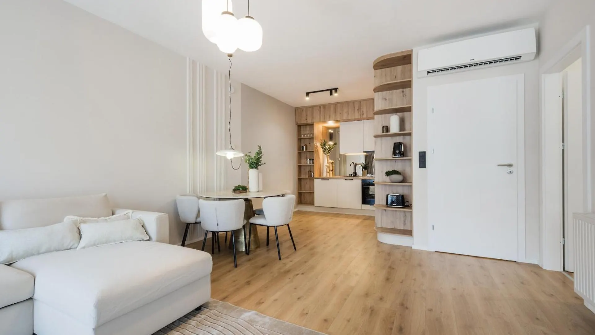 Elegant Premium Apartment With Parking Budapest Hungary