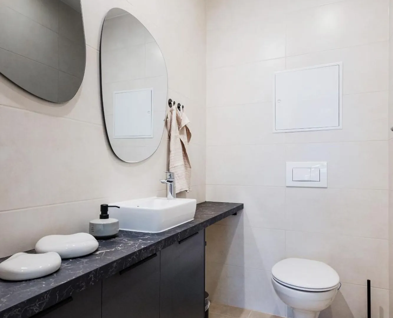 Elegant Premium Apartment With Parking Budapest