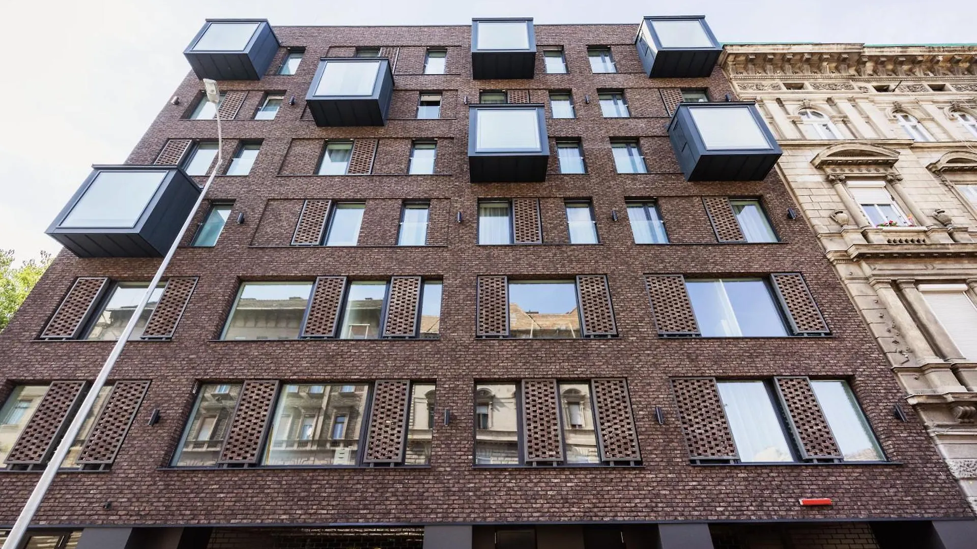 Elegant Premium Apartment With Parking Budapest