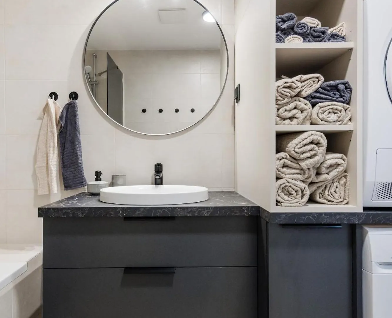 בודפשט Elegant Premium Apartment With Parking 0*,